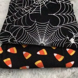 Just one Halloween leggings set